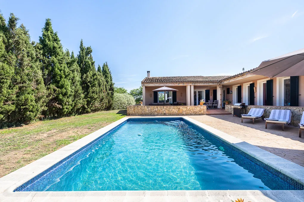 Gepflegte Finca in Biniali mit elegantem Wohnen auf einer Ebene-1