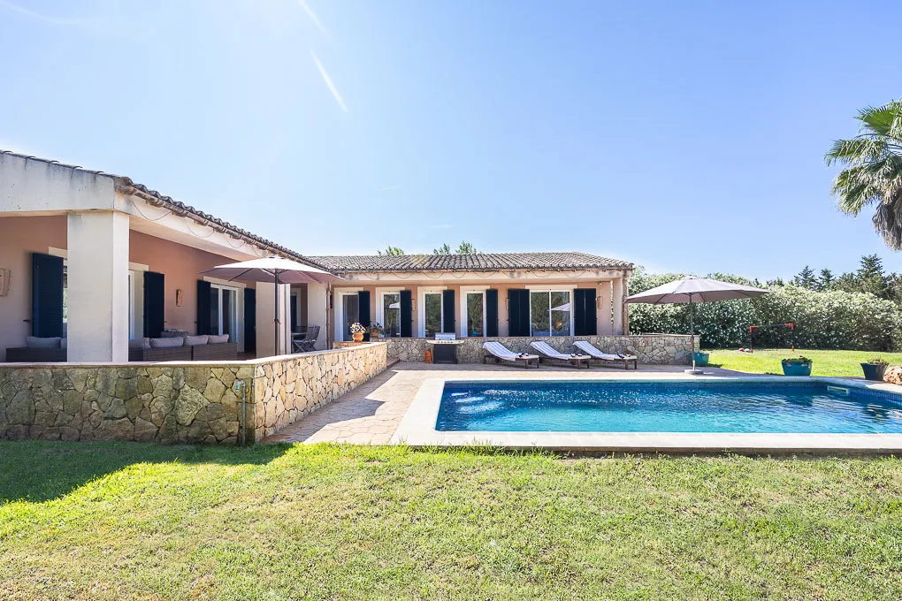 Gepflegte Finca in Biniali mit elegantem Wohnen auf einer Ebene-3