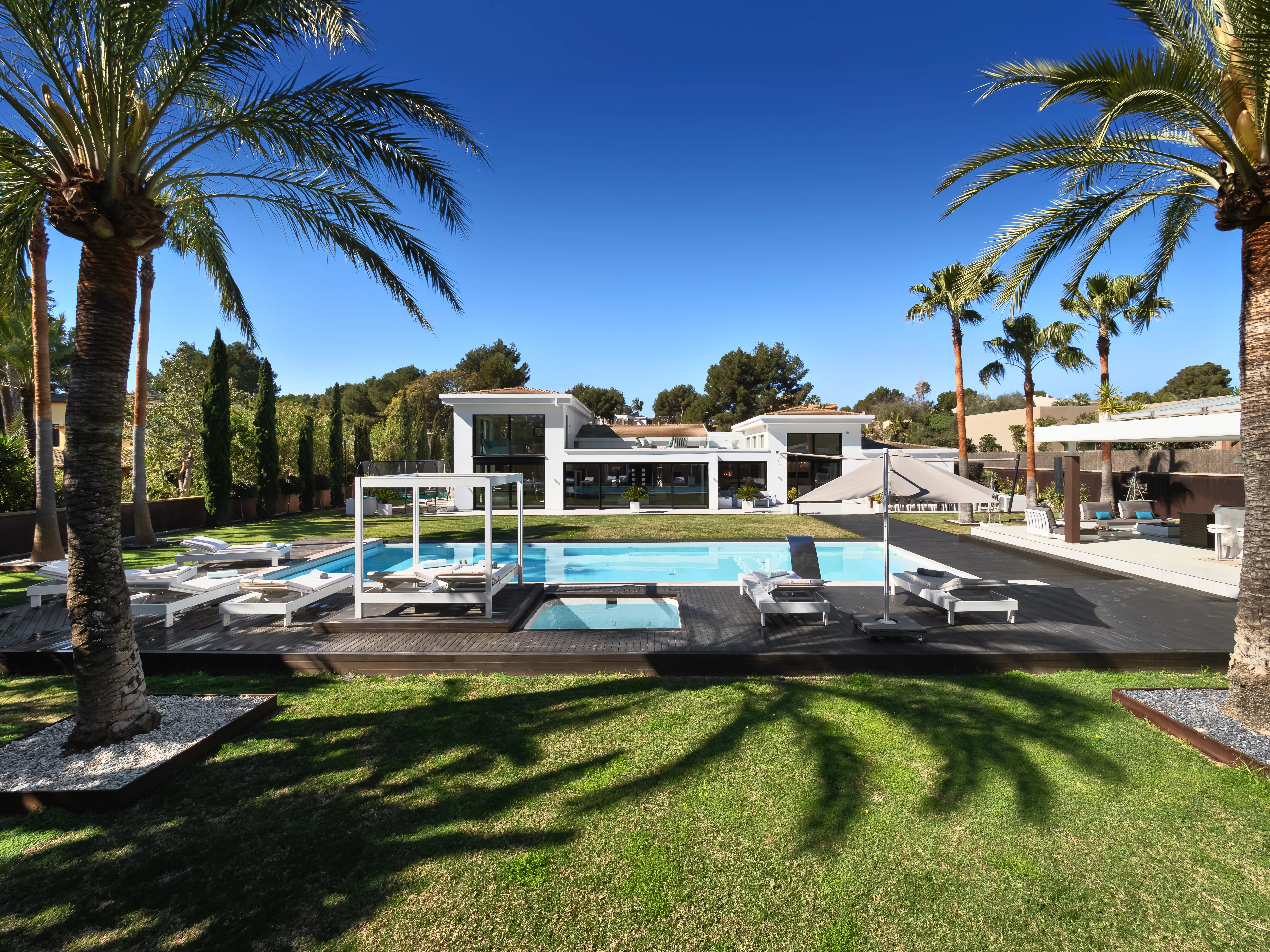 Lussuosa villa da golf a Santa Ponsa-21