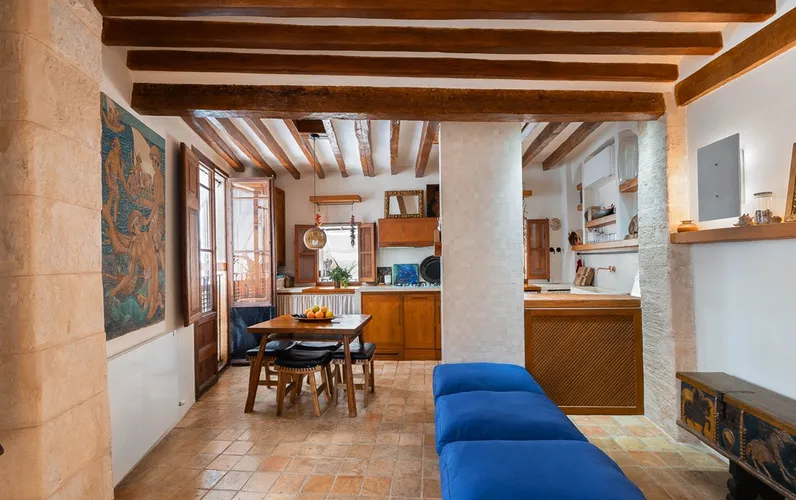 Exceptional apartment with house feeling