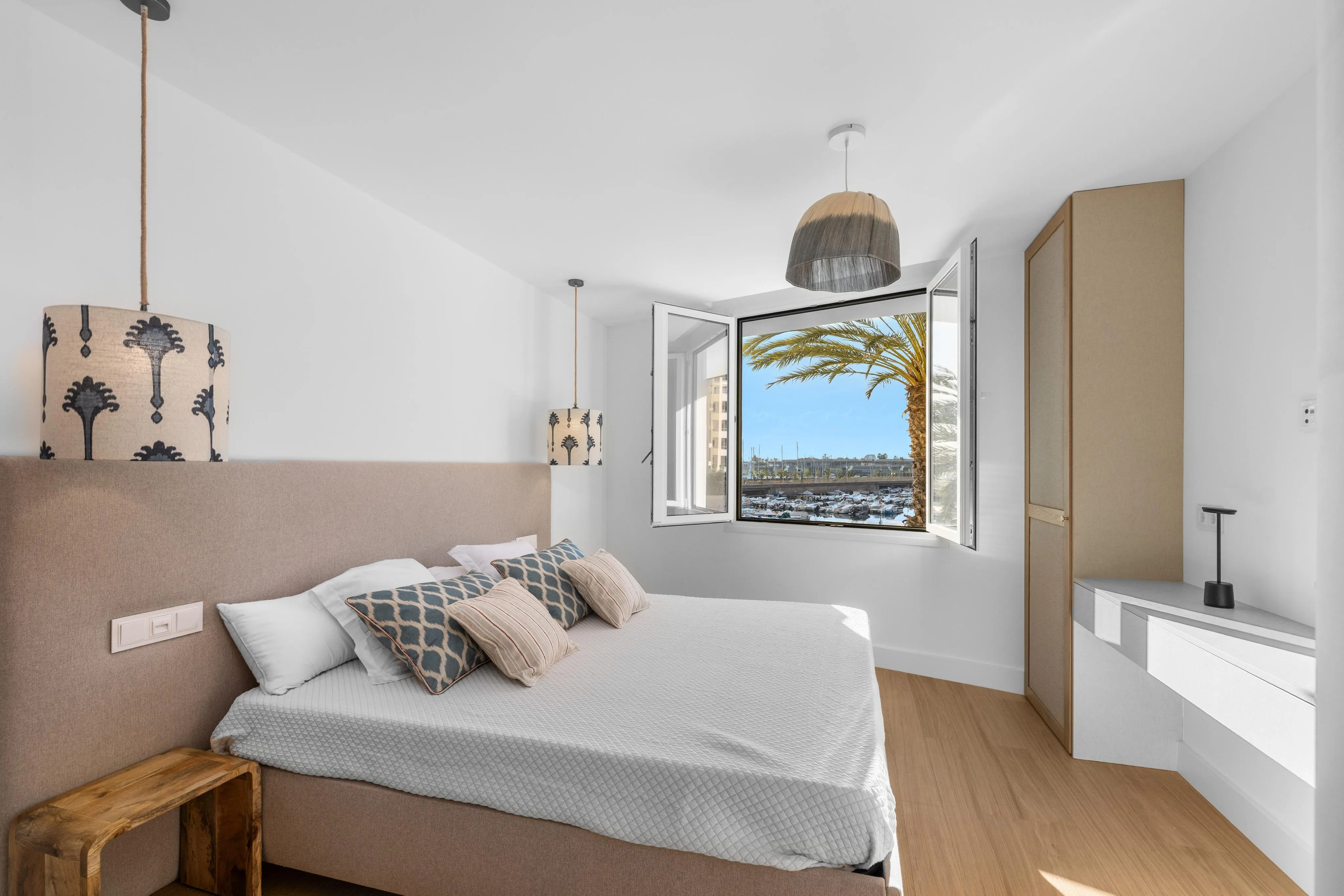 Contemporary Design in Can Bárbara – Exclusivity and Prime Seafront Location-6