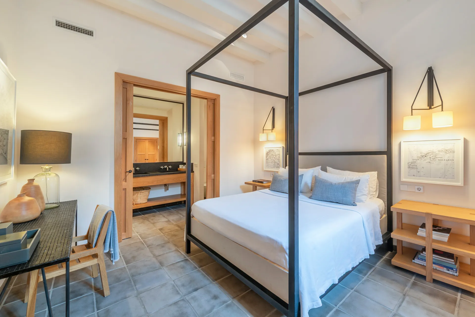 Moderna y elegante casa adosada en Campanet con licencia ETV-25