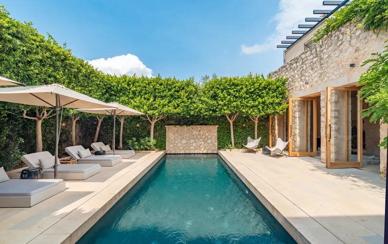 Maison de ville contemporaine élégante à Campanet avec licence ETV