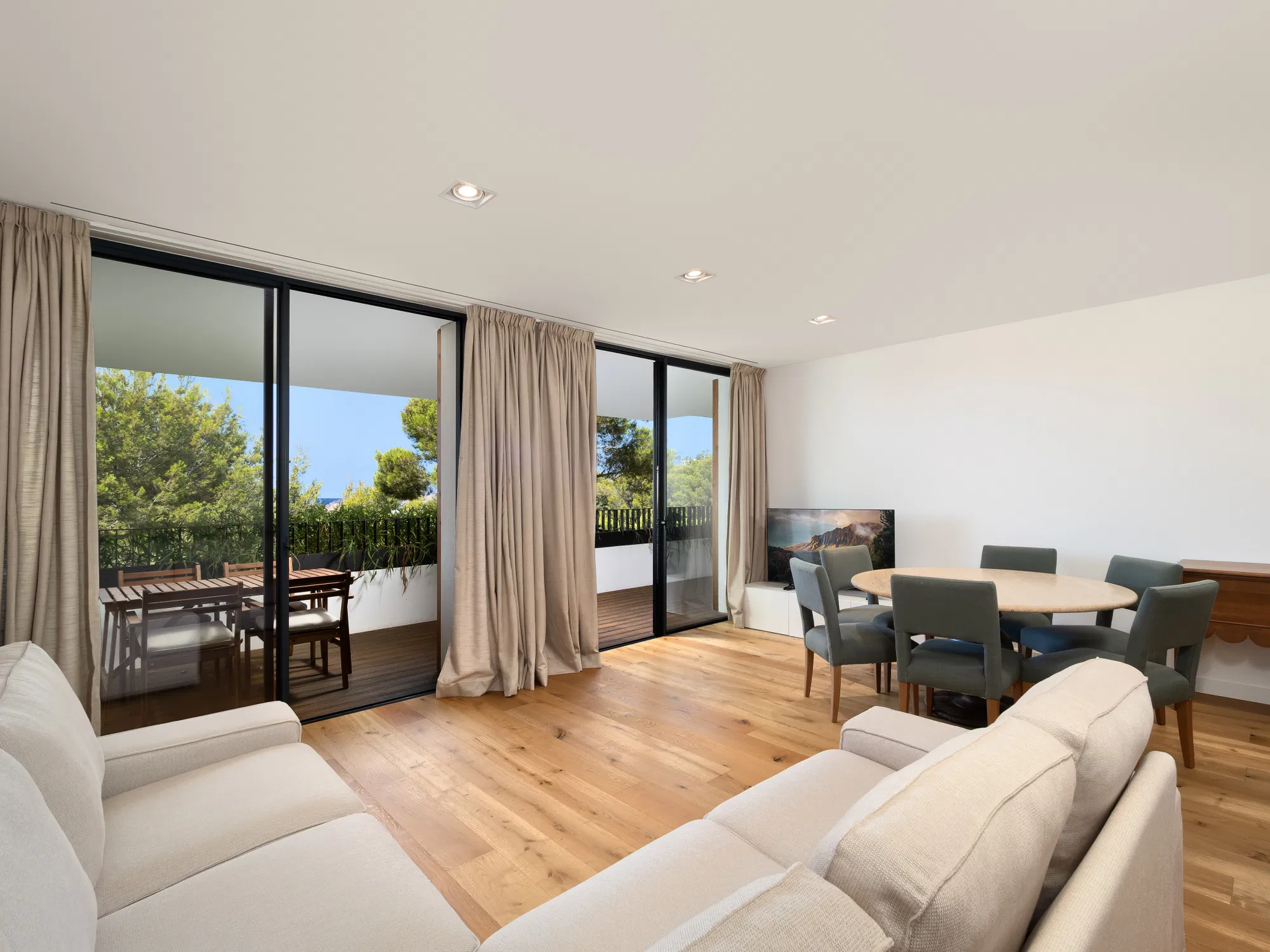 Modern apartment in sought-after community in Nova Santa Ponsa-4