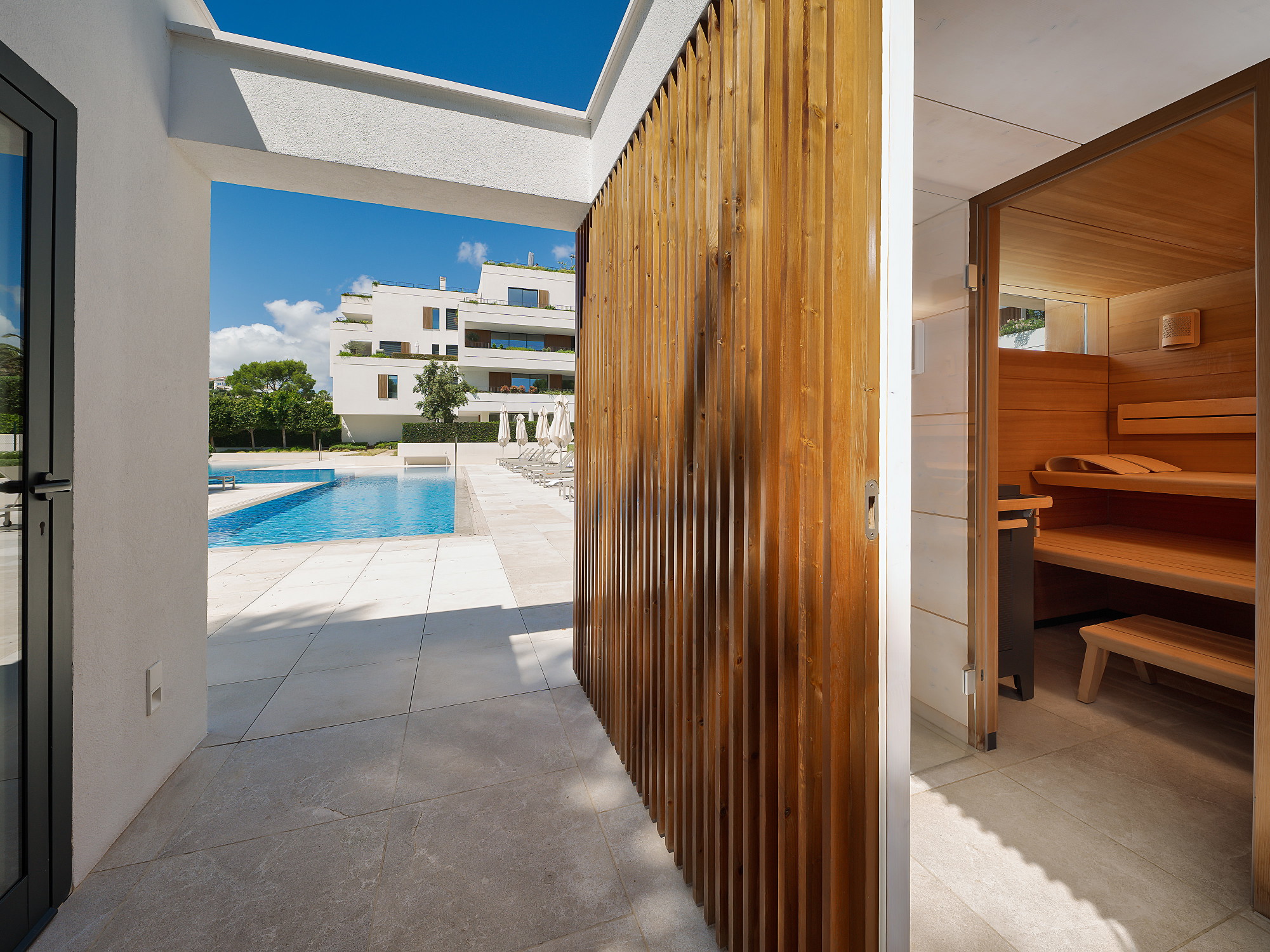Modern apartment in sought-after community in Nova Santa Ponsa-14