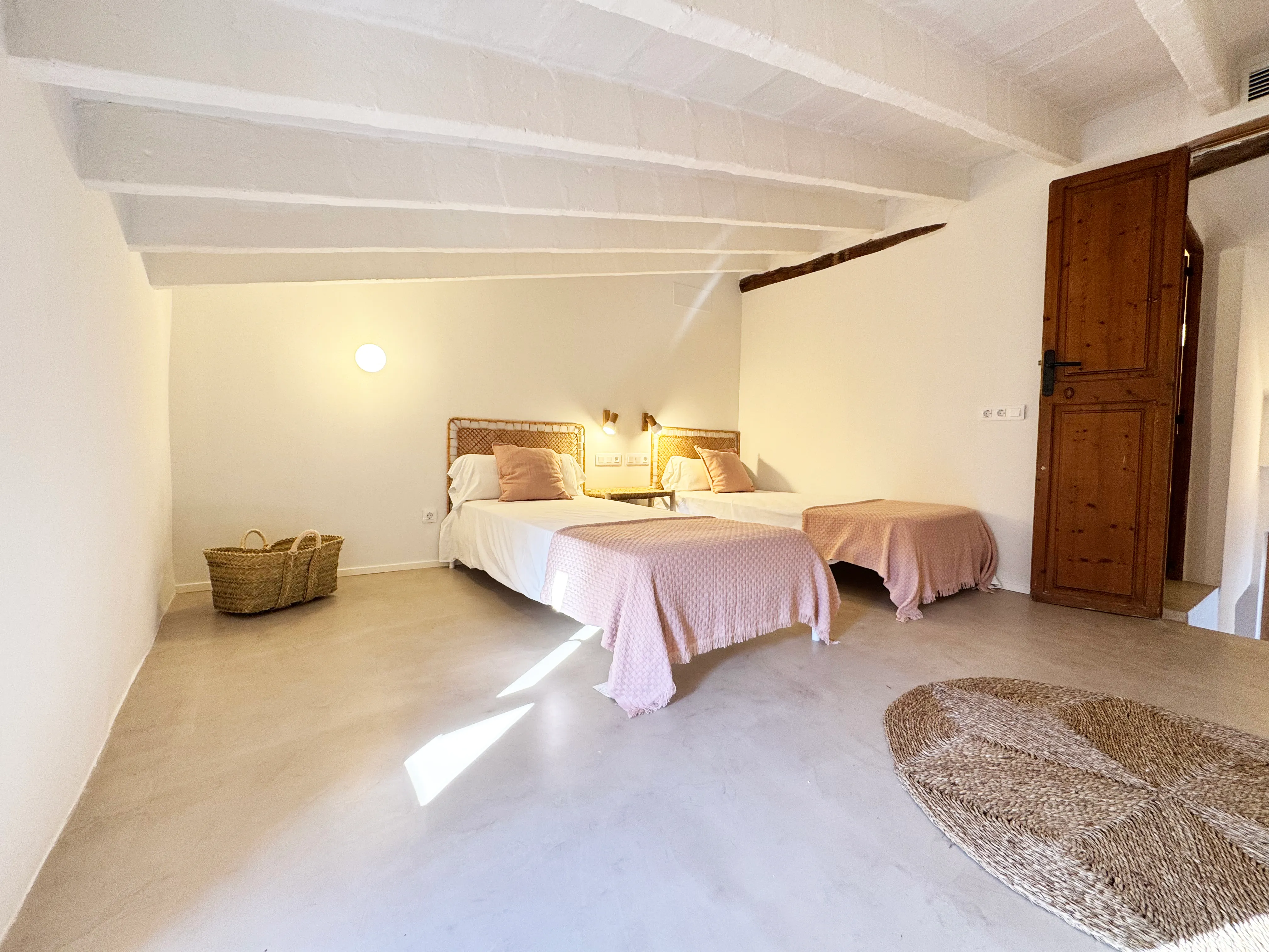 Refugi privat a la muntanya a Caimari-11