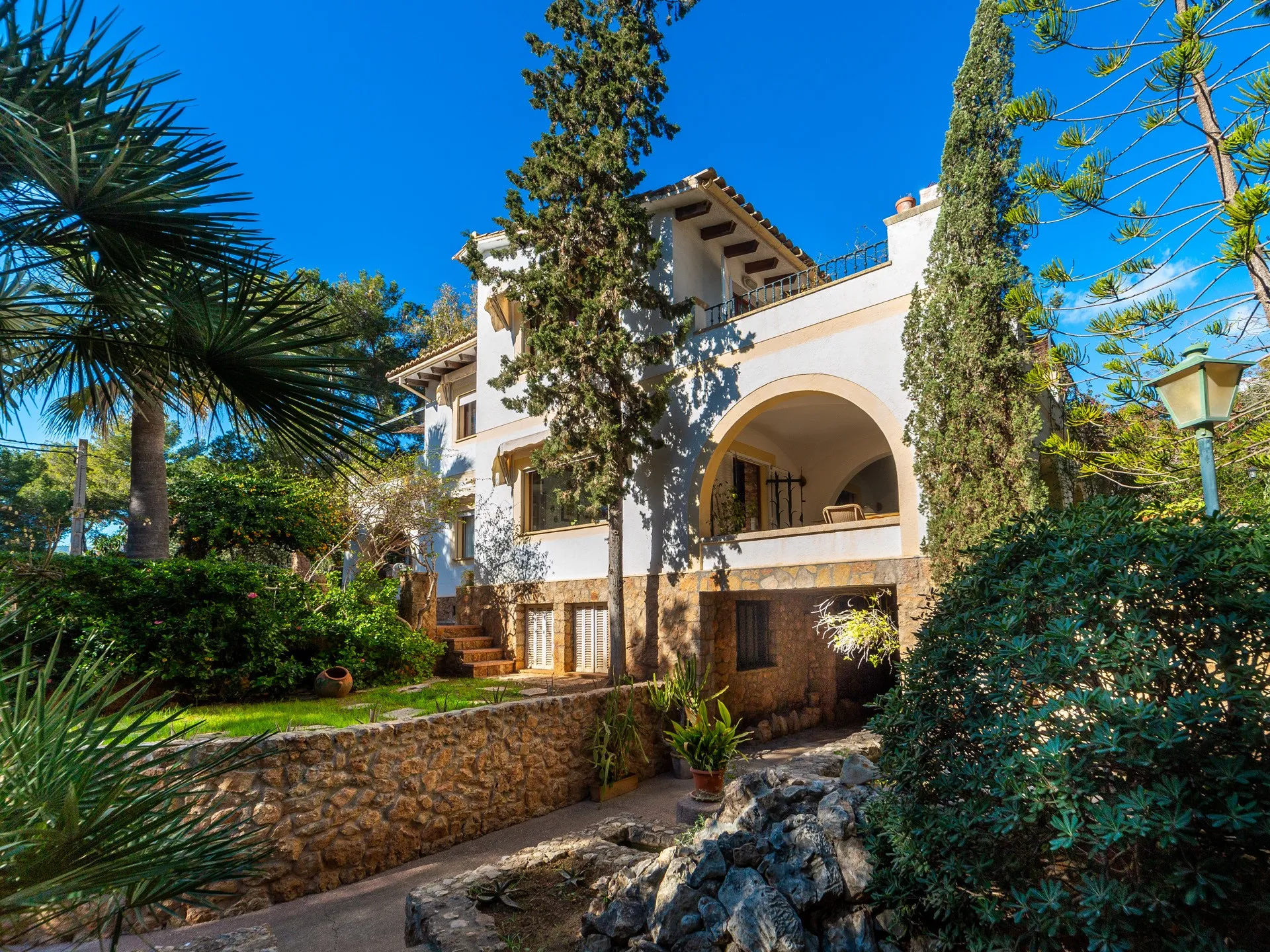 Wyjątkowa nieruchomość w Alt-Bendinat-1