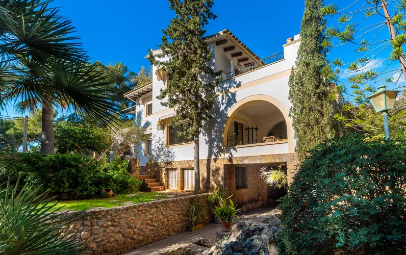 Einzigartige Immobilie in Alt-Bendinat