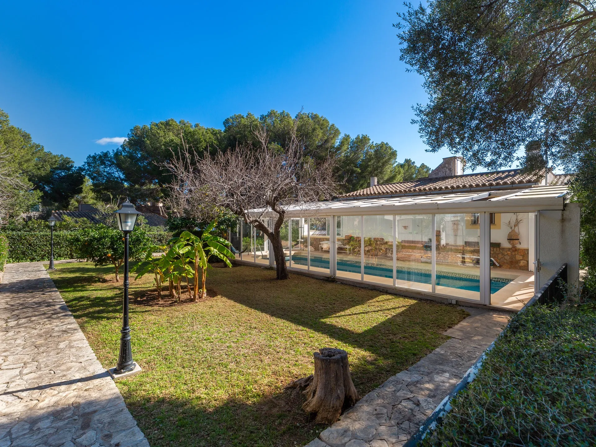 Wyjątkowa nieruchomość w Alt-Bendinat-16