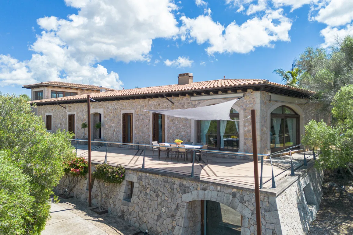 Finca with panoramic views of mountains and sea-2