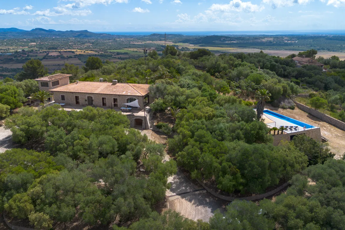 Finca with panoramic views of mountains and sea-1