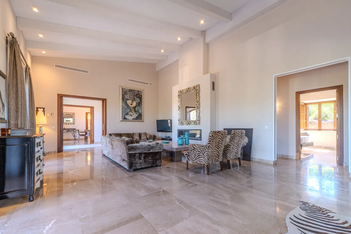 Finca with panoramic views of mountains and sea-7