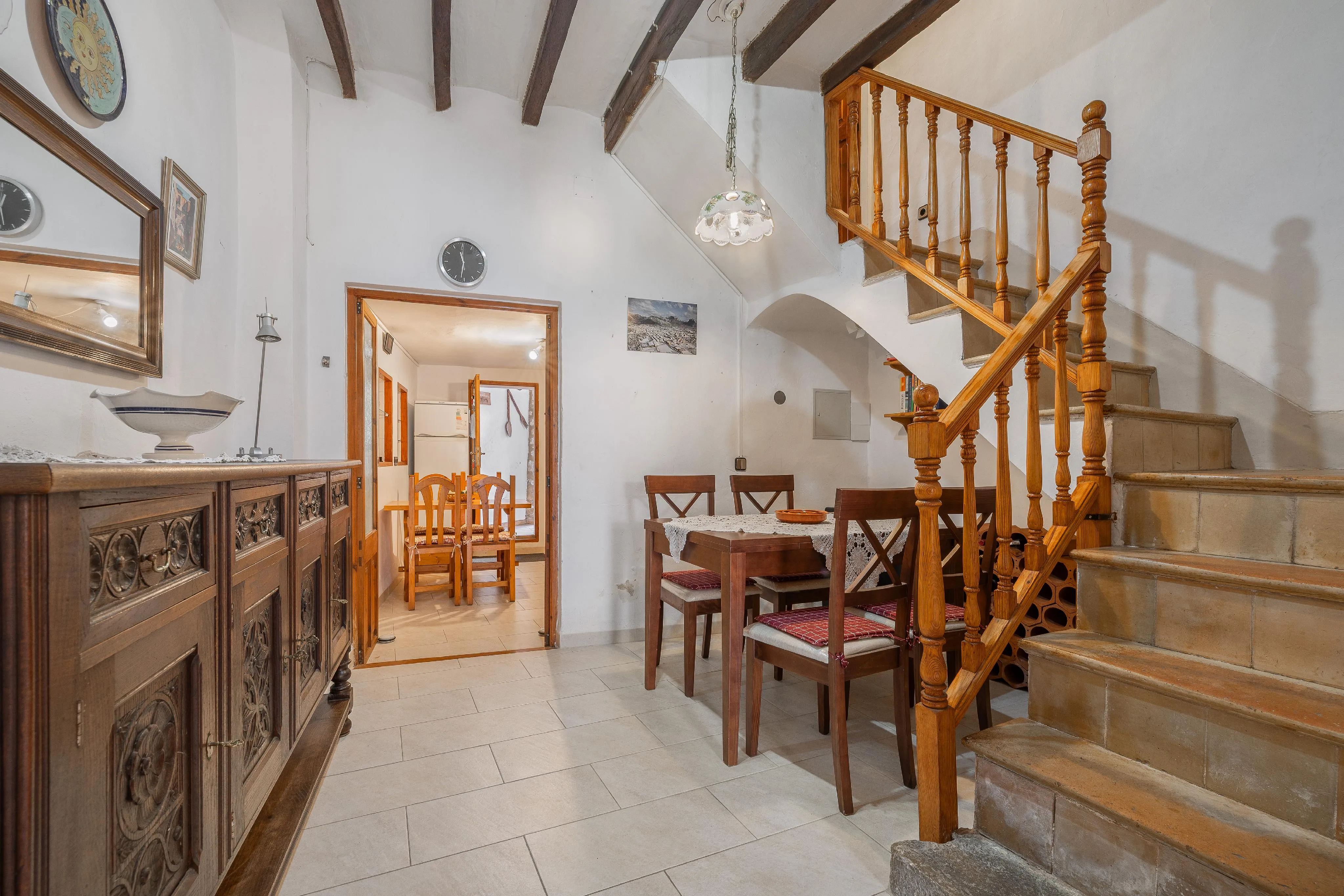 Townhouse with garage in a separate building in the historic center of Alaró-3