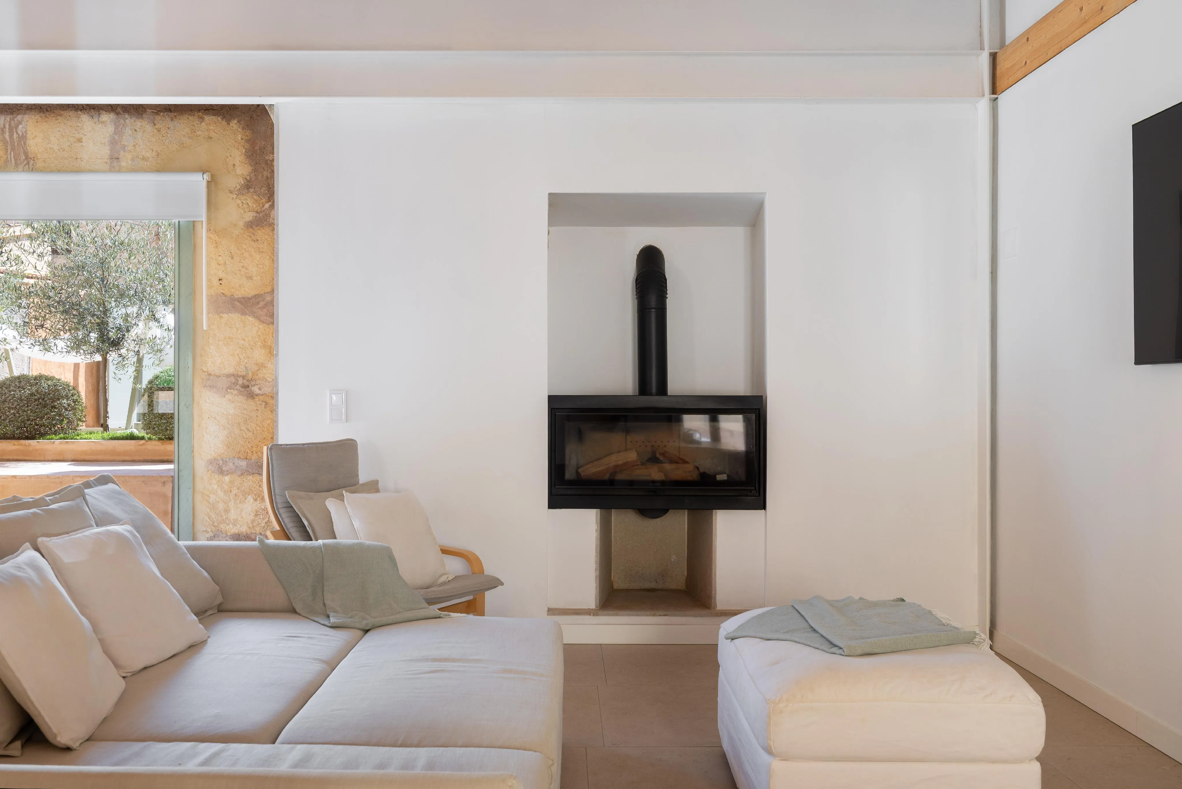 Charmerende og renoveret landsbyhus i Biniali-5