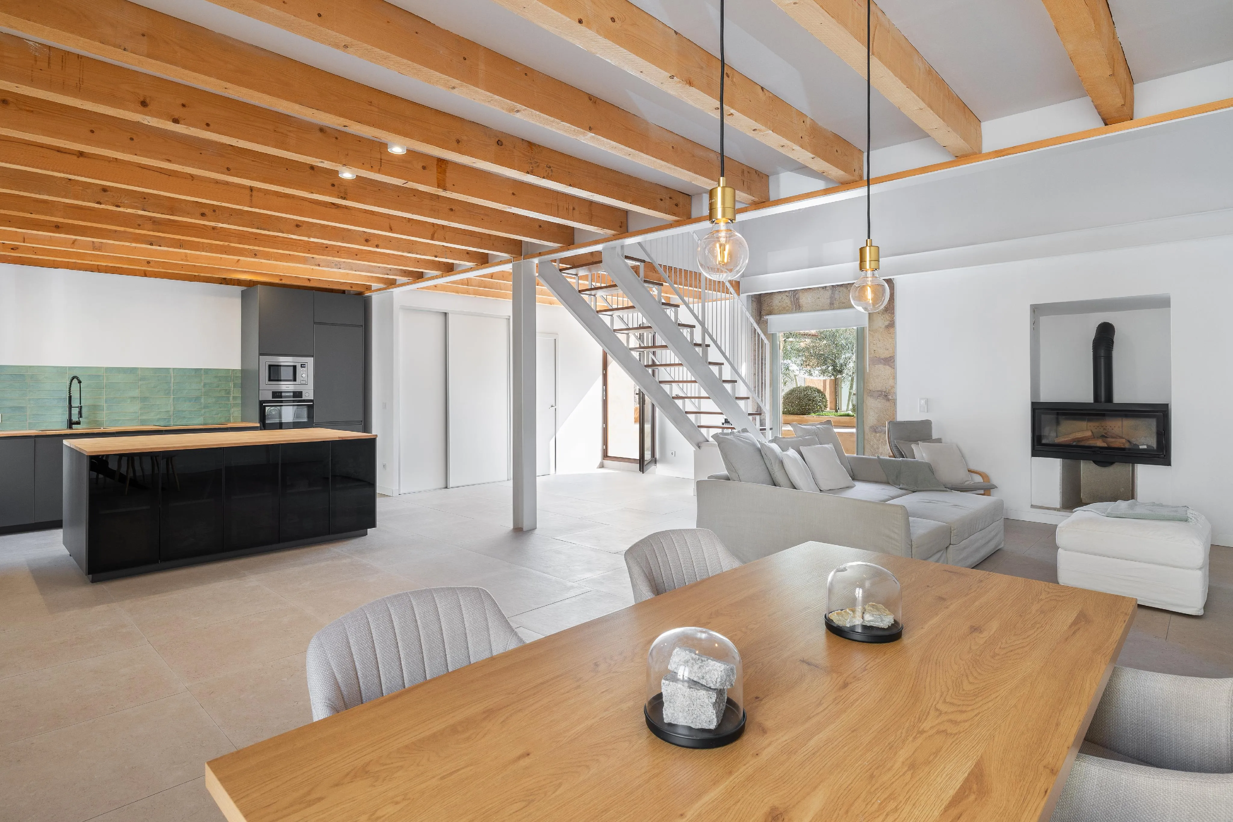 Charmerende og renoveret landsbyhus i Biniali-1