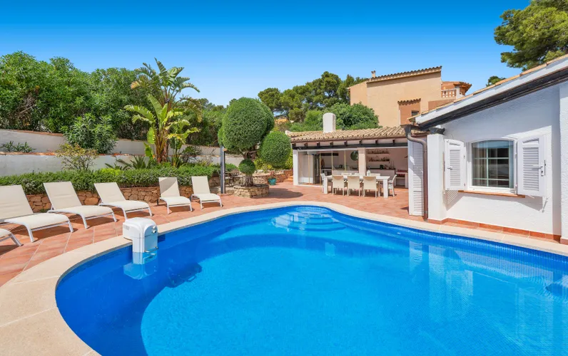 Mediterranean villa with panoramic views and partial harbour views