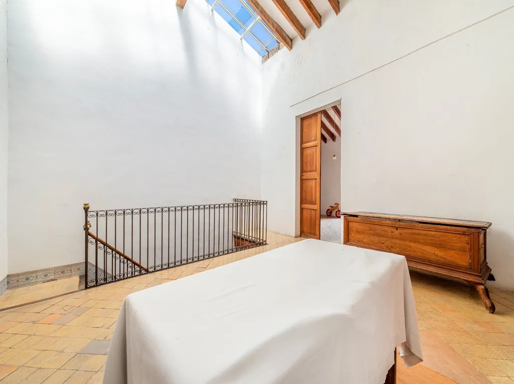 Extraordinary house in Sóller with garage and garden-18