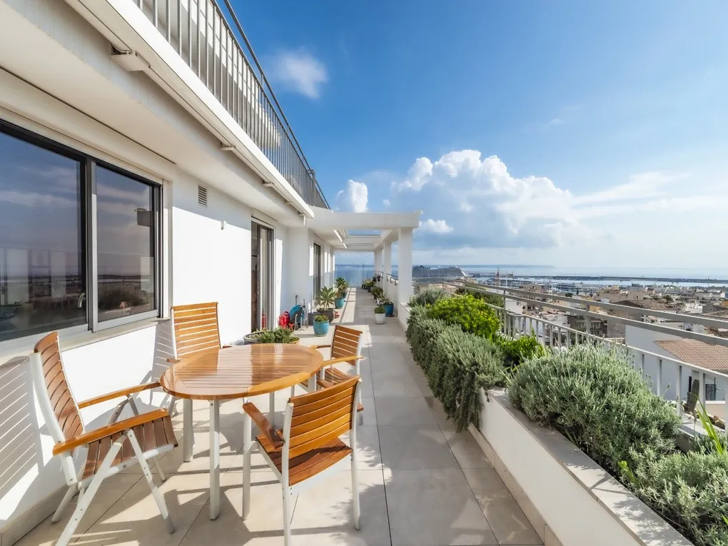 Ático único con impresionantes vistas panorámicas-19