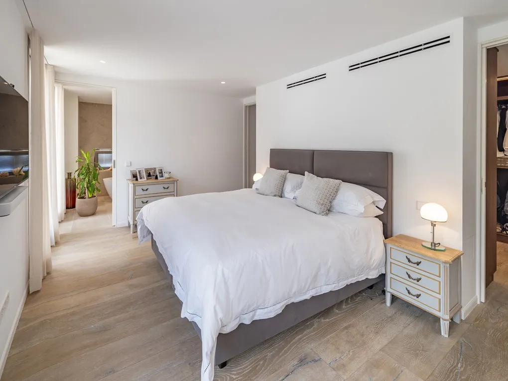 Ático único con impresionantes vistas panorámicas-8