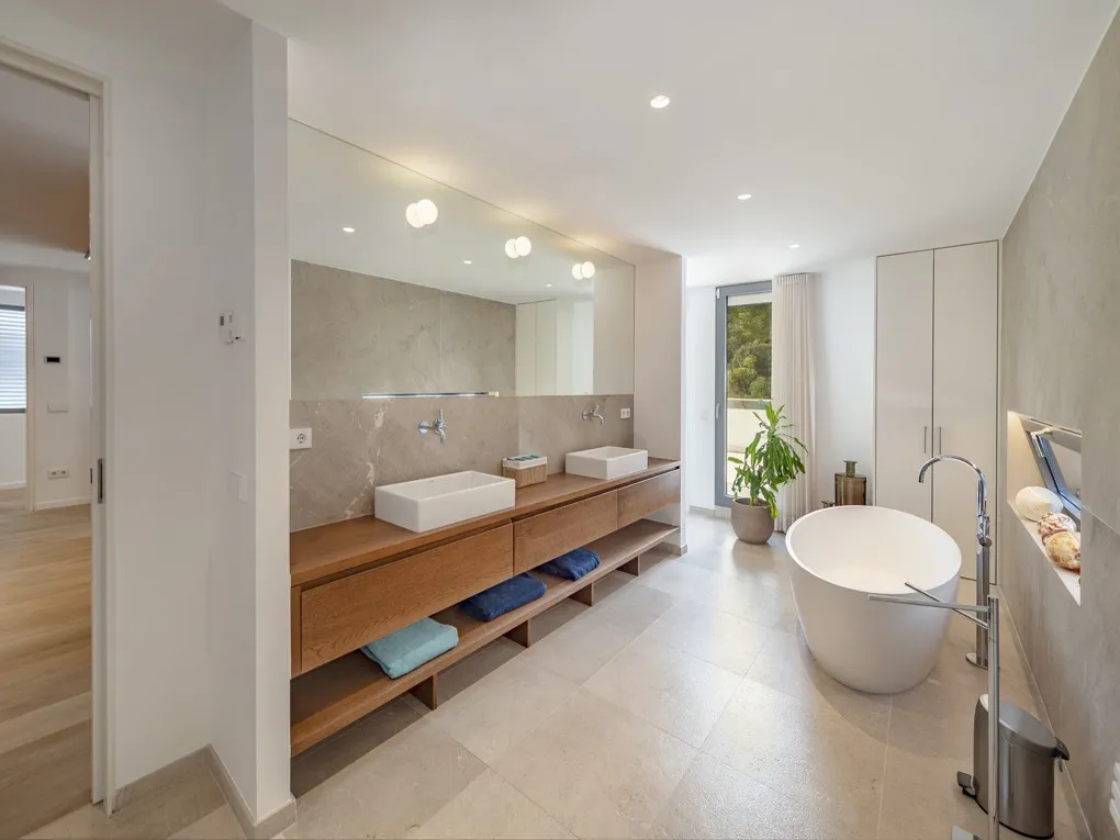 Ático único con impresionantes vistas panorámicas-9