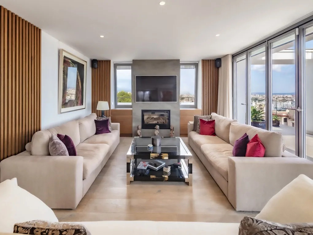 Ático único con impresionantes vistas panorámicas-3