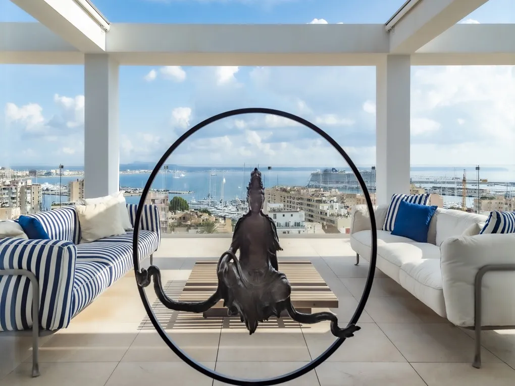 Ático único con impresionantes vistas panorámicas-1