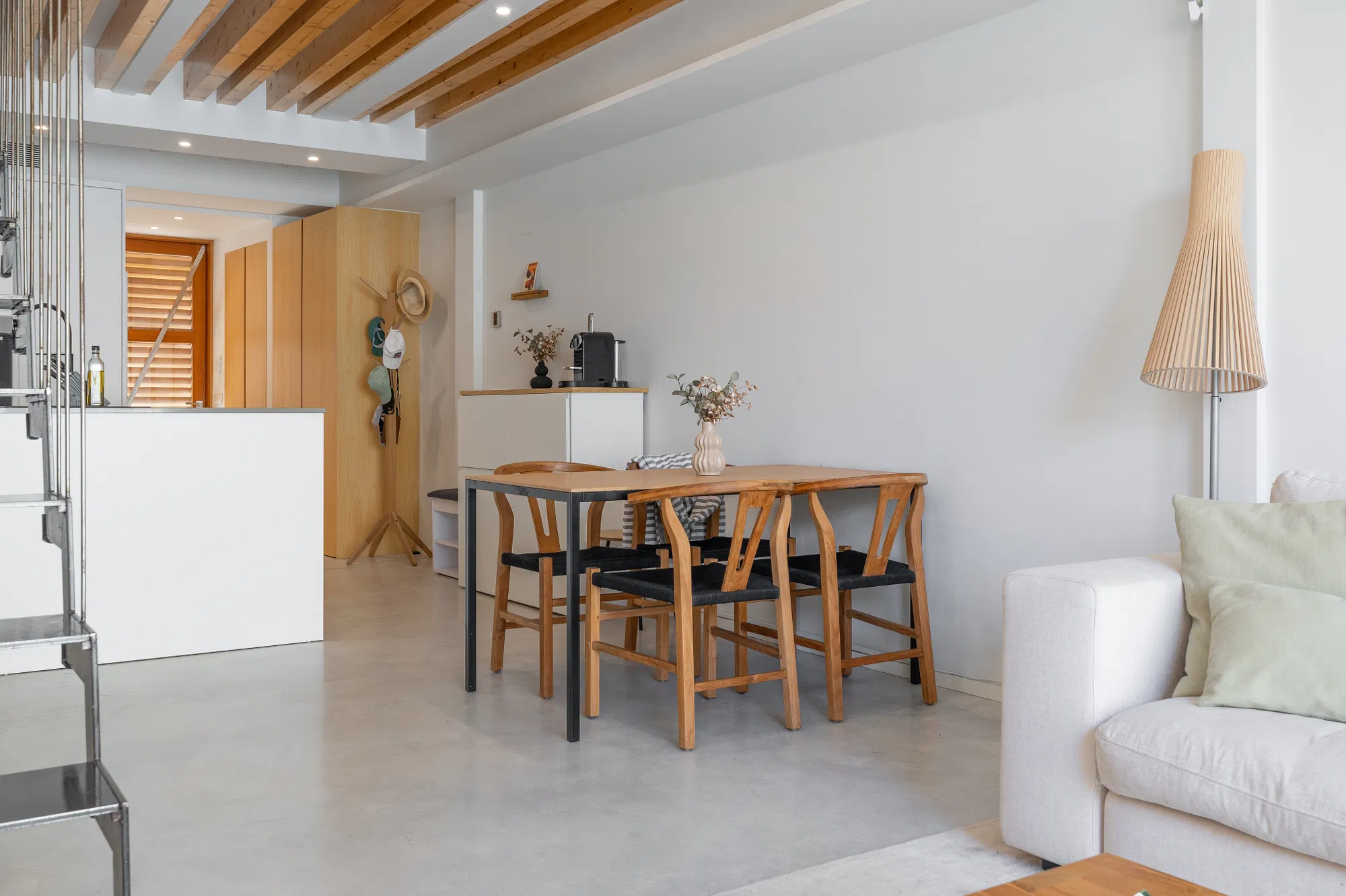 Charming Townhouse with a pool and easy maintenance-8