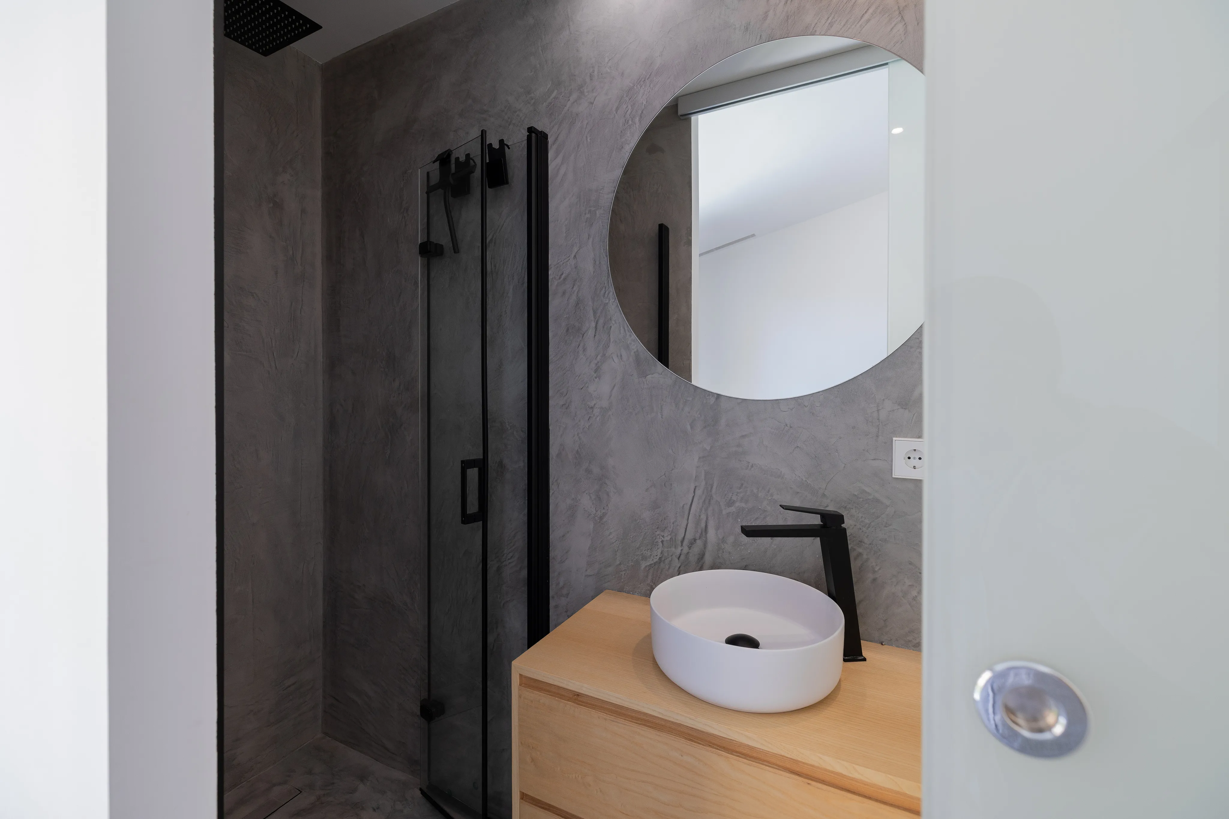 Incantevole casa a schiera con piscina e di facile manutenzione-11