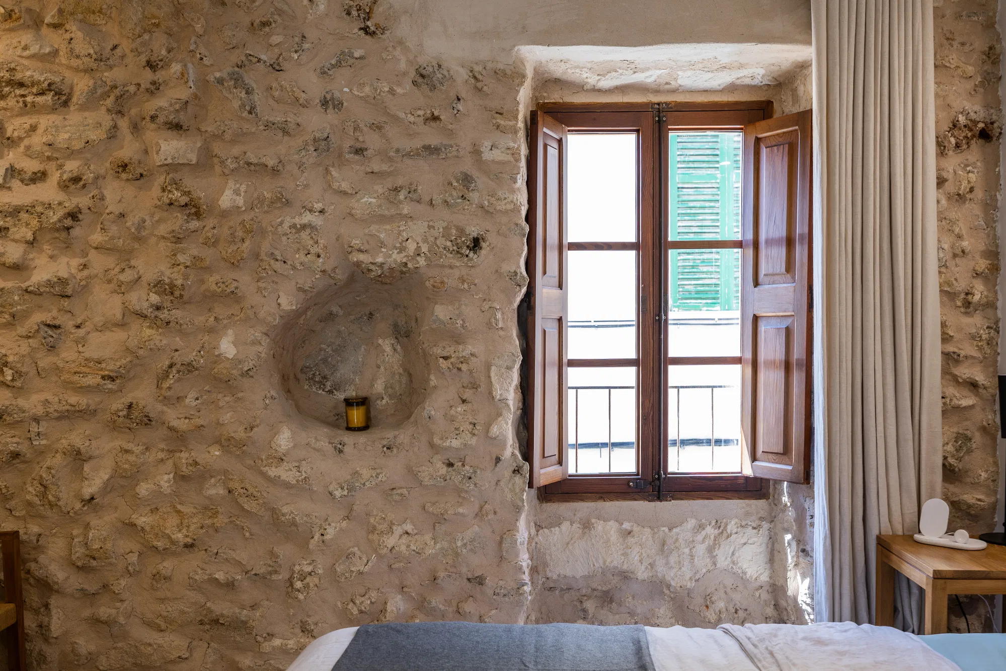 Charming Townhouse with a pool and easy maintenance-13