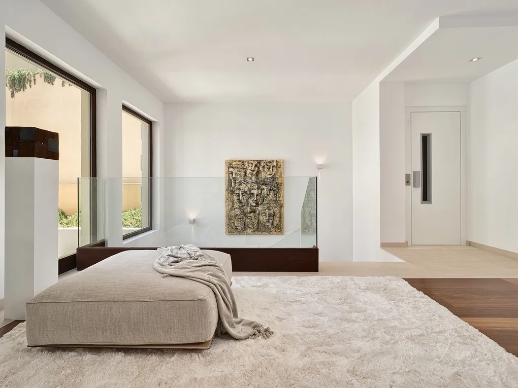 Villa with guest house in Son Vida-8