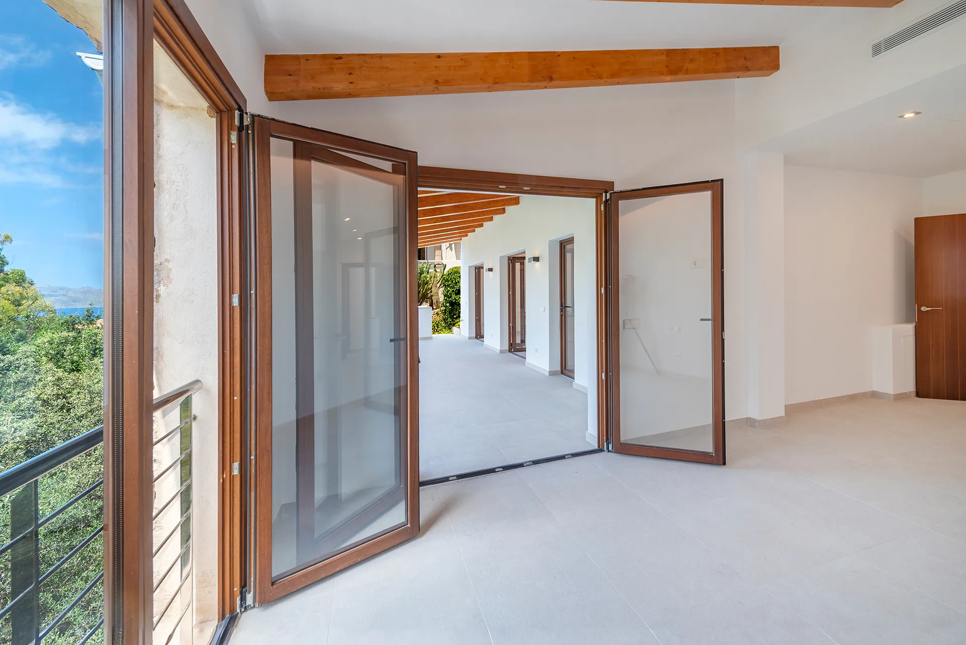 Villa de nueva construcción de estilo tradicional cerca del mar en Alcudia-14