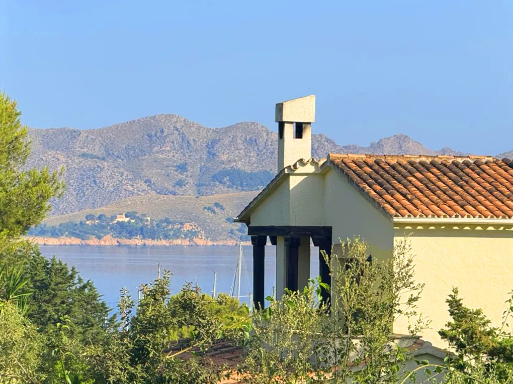 Villa de nueva construcción de estilo tradicional cerca del mar en Alcudia-3