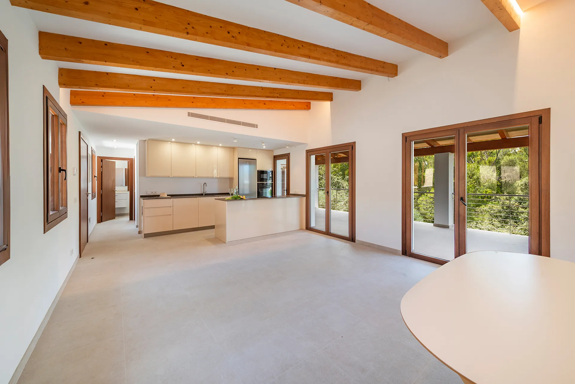 Villa de nueva construcción de estilo tradicional cerca del mar en Alcudia-10
