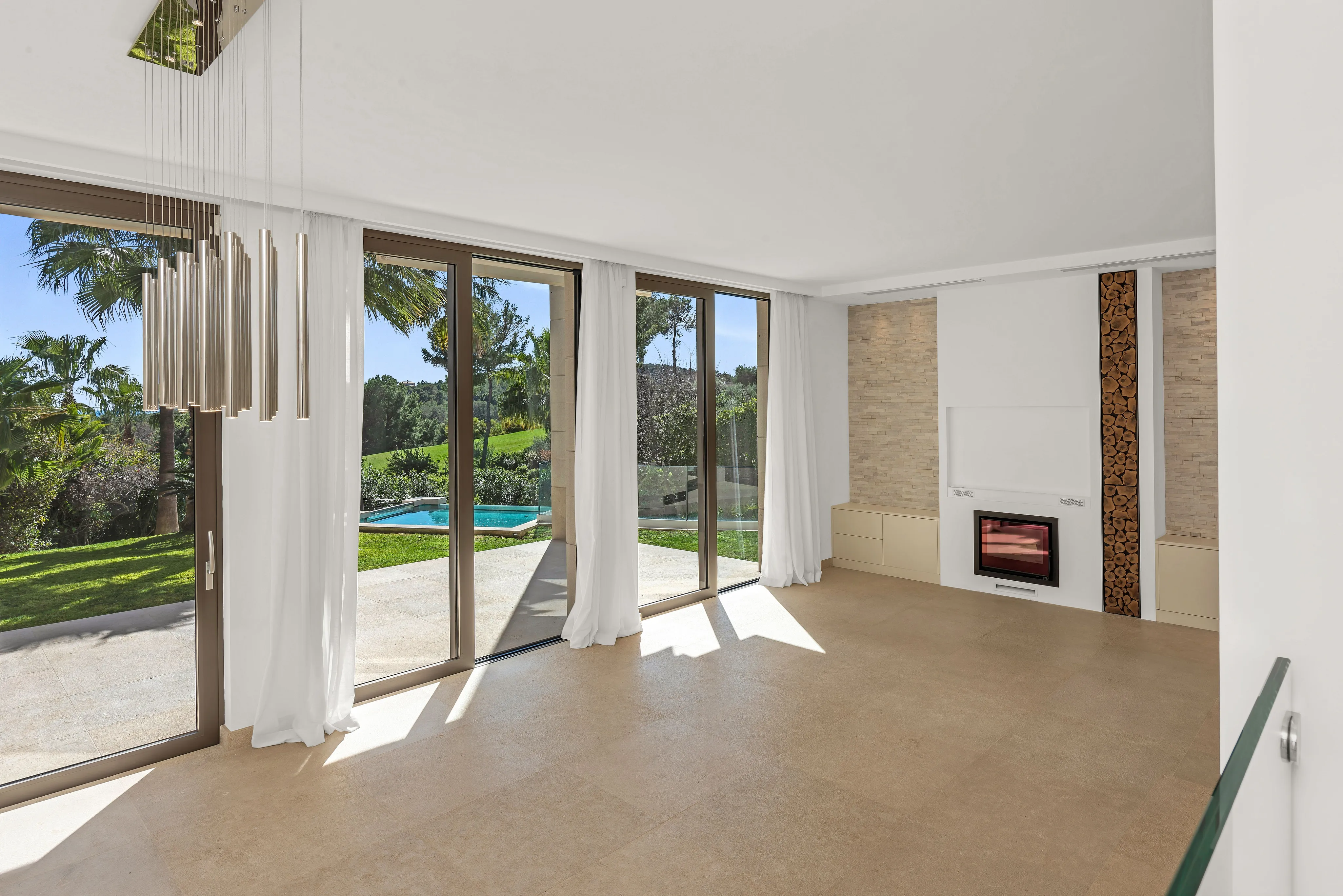 Frontline golf villa with sea views in Bendinat-11