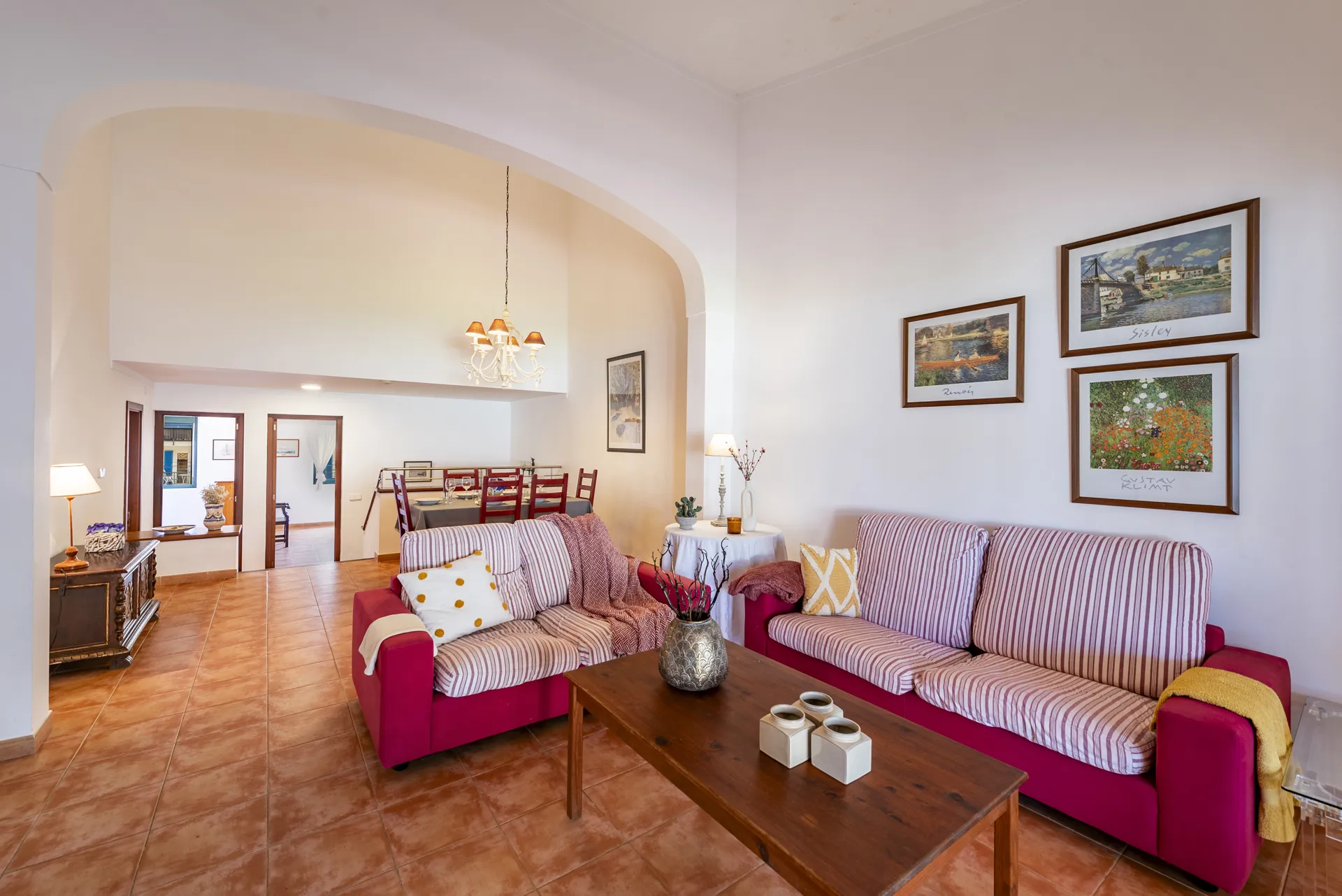 Uroczy dom z ogrodem i basenem - zaledwie 5 minut spacerem od piaszczystej plaży-7