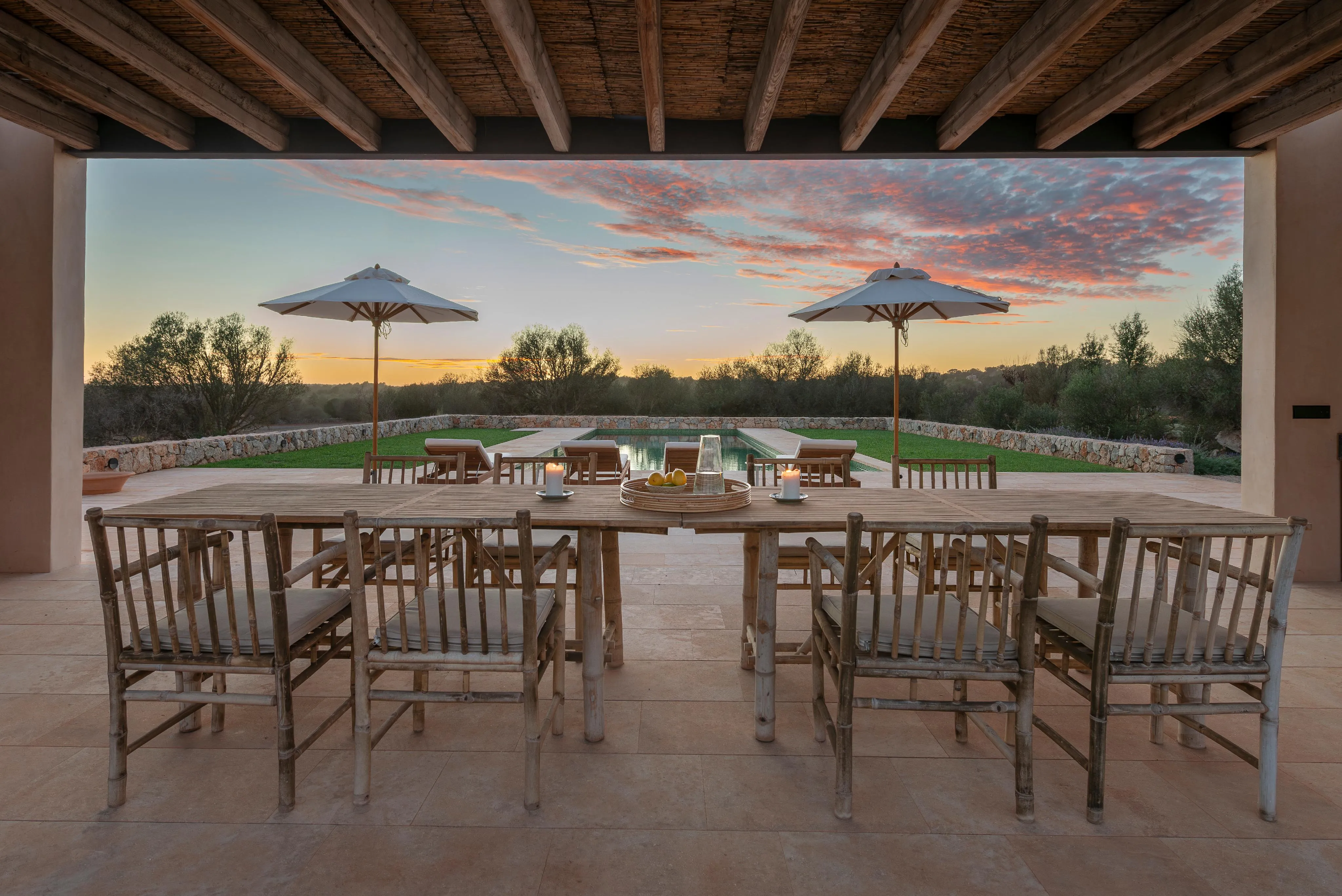 Imponerende nybygget finca i traditionel stil-2