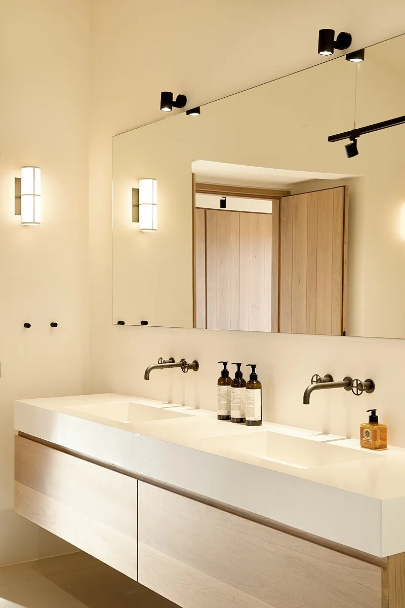 Indrukwekkende nieuwbouw finca in traditionele stijl-9