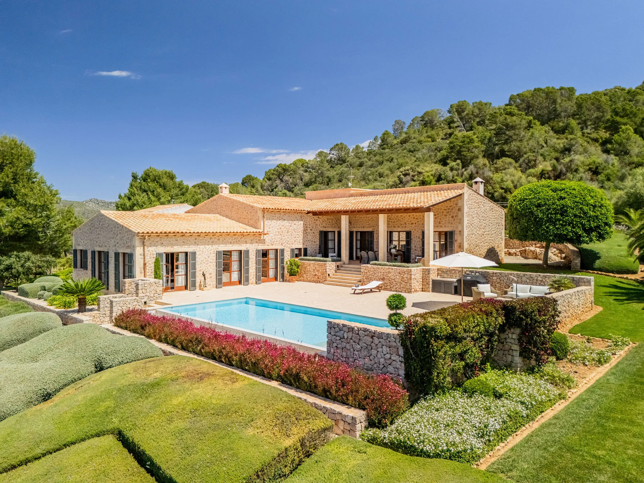 Nature oasis with stunning panoramic views-4