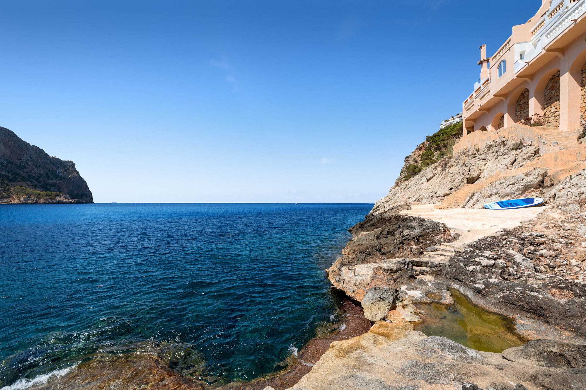 Exclusive duplex penthouse with spectacular views of the Mediterranean Sea-3