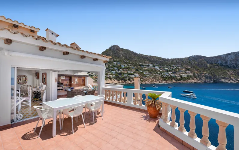 Exclusive duplex penthouse with spectacular views of the Mediterranean Sea
