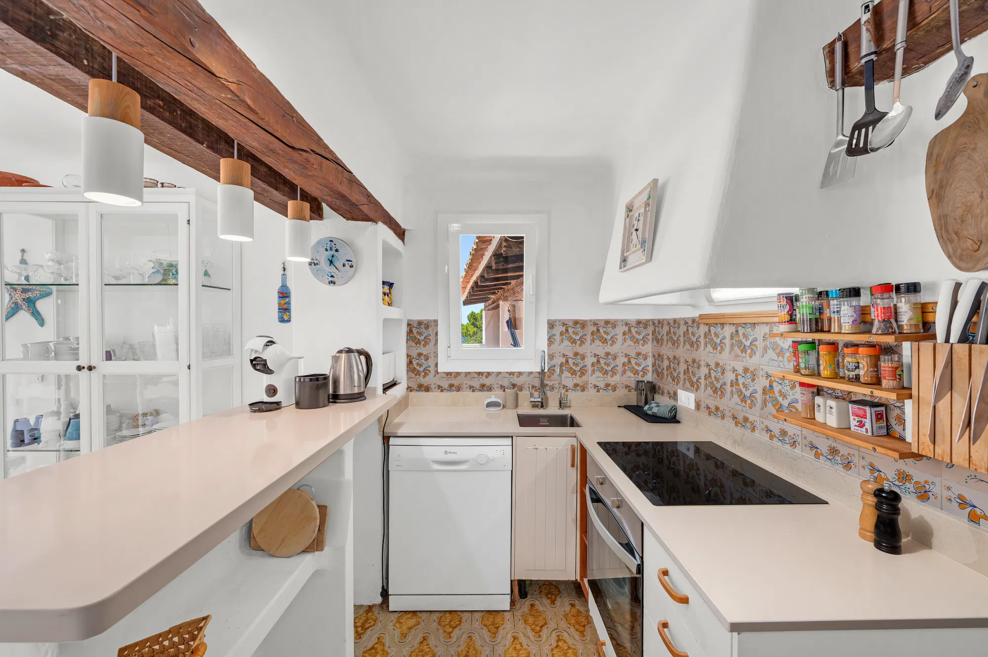 Exclusive duplex penthouse with spectacular views of the Mediterranean Sea-11