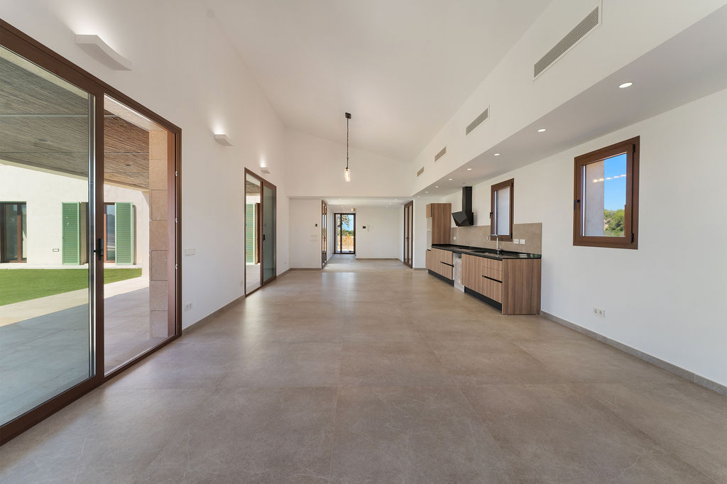 Modern new estate with pool and spacious design-5