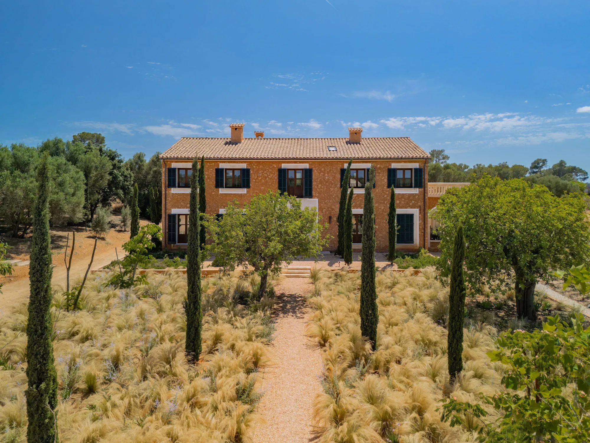 Una elegant casa de camp en una ubicació privilegiada-18