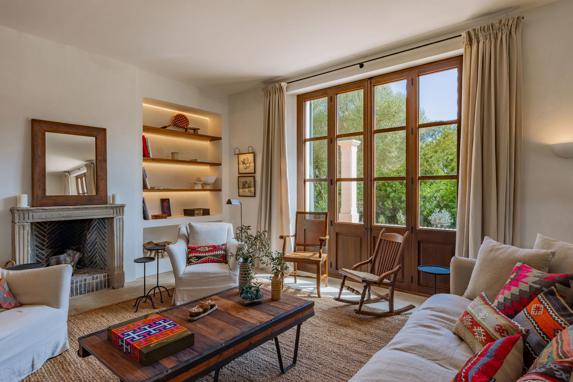 Una elegant casa de camp en una ubicació privilegiada-6