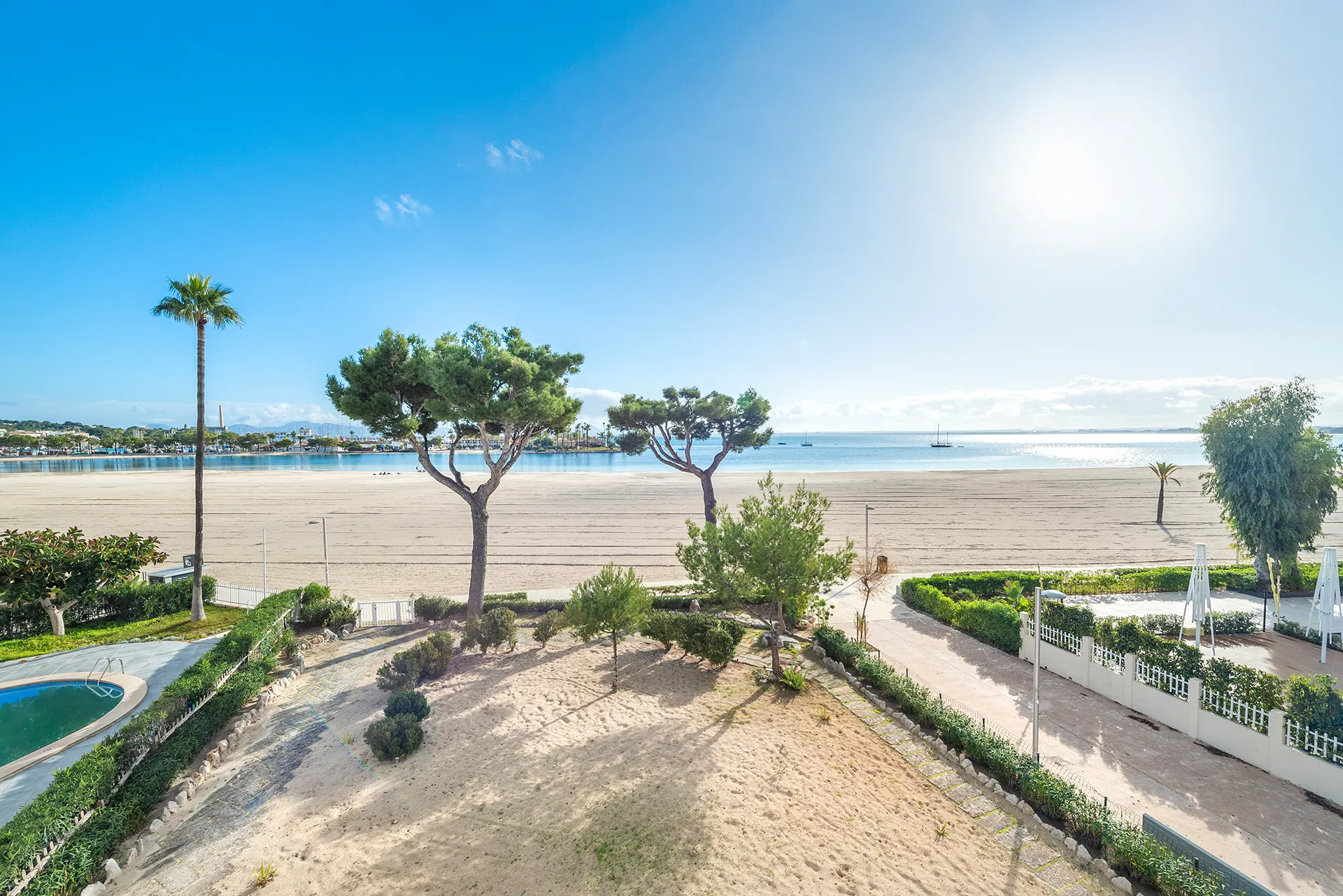 Lejlighed i første række med uhindret havudsigt-2