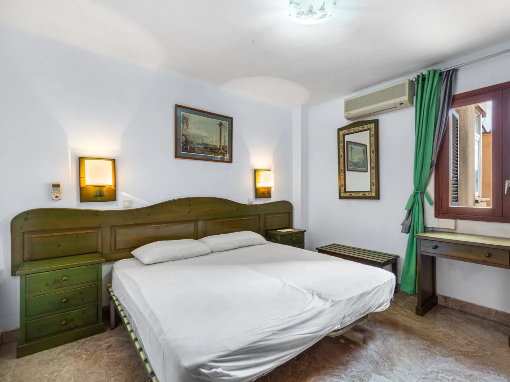 Apartment mit Terasse in erster Meereslinie-6