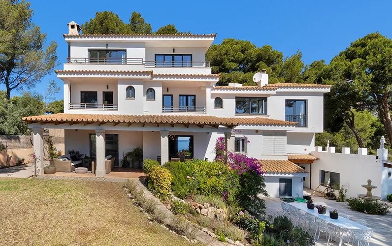 Wunderschöne Villa mit Meerblick