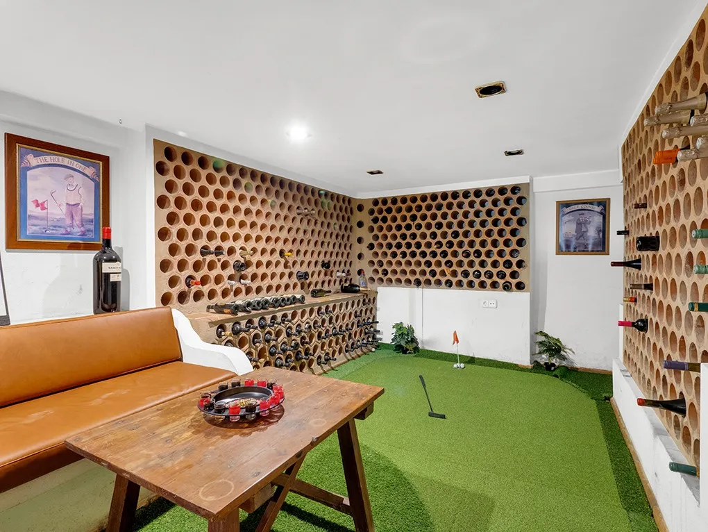 Amazing villa with sea views-26