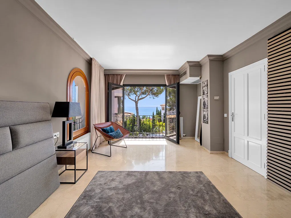 Magnifique villa avec vue sur la mer-24