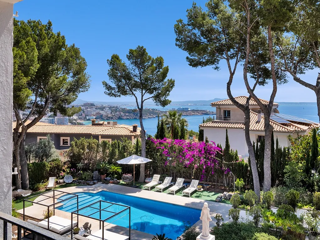 Amazing villa with sea views-3